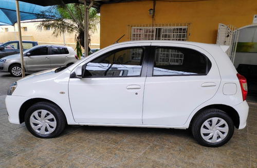 Imagem 2 de 15 de Toyota Etios Xs 1.5 Flex Completo
