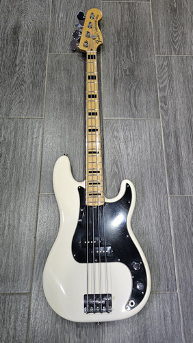 Fender Precision Bass 70s Mim. 