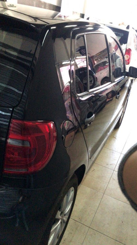 Volkswagen Fox 1.6 Sedan 5 Puertas 2012