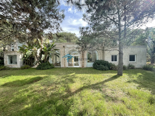 Alquiler Temporario, Hermosa Casa De 4 Dormitorios En Laguna Blanca 