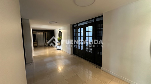 Departamento En Venta De 3 Dorm. En Vitacura