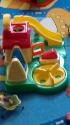 Isla De Juegos Y 3 Personajes Bolitas Fisher Price (Usado)