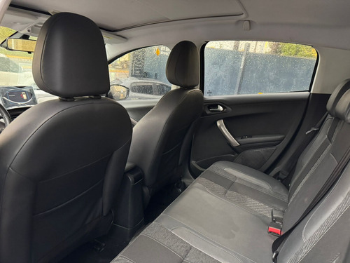 Peugeot 208 1.6 Feline Tiptronic