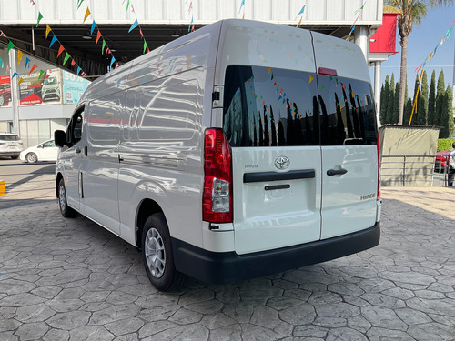 Toyota Hiace 2.7 Panel Super Larga Mt
