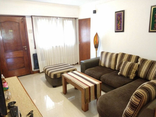 Imagen 3 de 17 de Excelente Chalet - Reciclada. Pileta Y Parrrilla