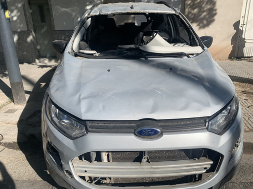 Ford Ecosport En Marcha Andando Daños Por Vuelco