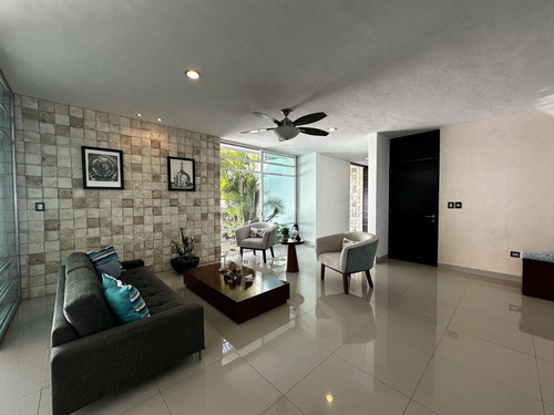 Casa En Venta En Cholul De Una Planta.