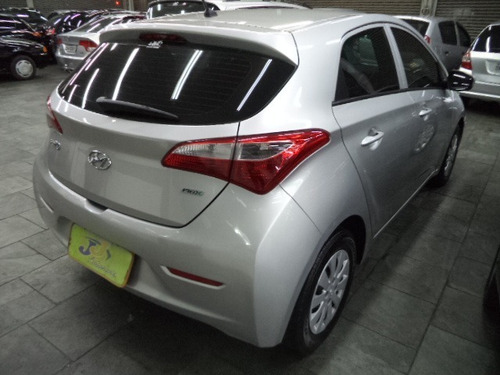 Imagem 10 de 13 de Hyundai Hb20 1.6 Comfort Plus Flex Autom Completo Couro 2015