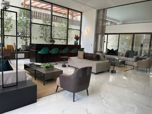 Penthouse En Piantini De Tres Niveles 615m2 4 Habitaciones Y 4 Parqueos Listo Para Entrega
