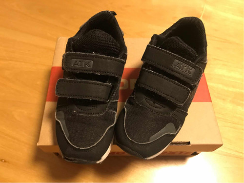 Zapatilla Niño Niña Atomik Velcro Talle 26 Color Negra