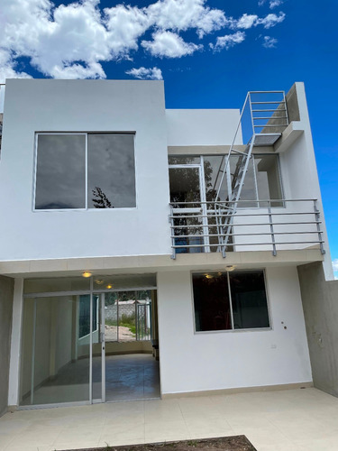 Imagen 14 de 14 de Casa Nueva 2pisos Urbanización Privada El Cedrón De Pintag
