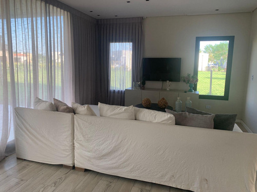 Casa En Venta En Barrio San Pablo, Derqui