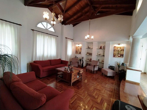 Casa En Venta En Argüello | Una Planta
