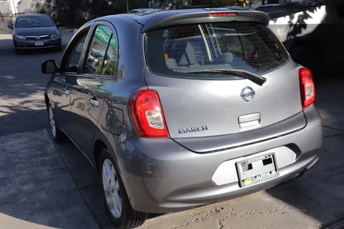 Nissan March 1.6 Advance At