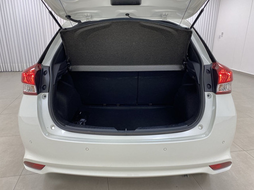 Toyota Yaris Sedan 1.5 Xs Cvt (flex)