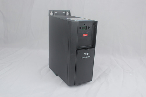 Inversor Frequência Danfoss Fc51 380v 5hp - 132f0026 Sem Ihm
