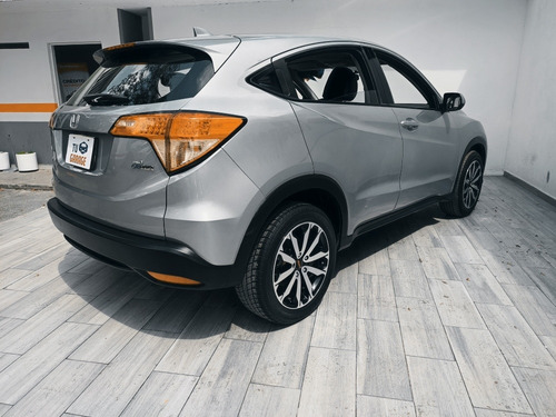 Imagen 6 de 15 de Honda Hr-v 2018 1.8 Uniq Mt