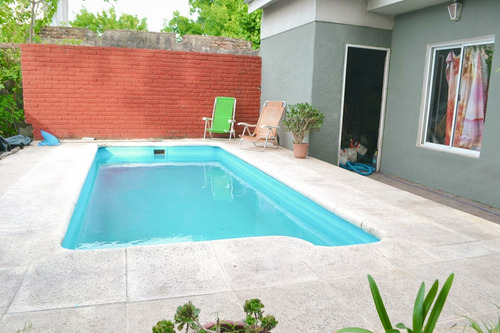 Imagen 2 de 30 de Casa 4 Amb Ituzaingo Pileta Jardin Cochera Quincho