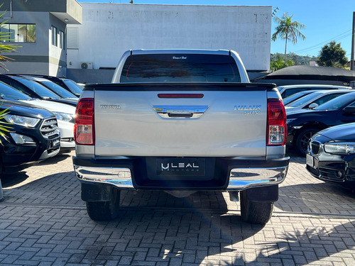Toyota Hilux CD SRV 4x2 2.7 Flex 16V Aut