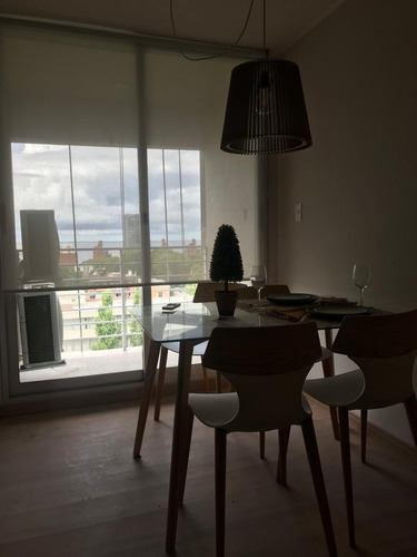 Imagen 2 de 7 de Atención Inversores Apartamento Con Renta, 1 Dormitorio Y Balcón Al Frente.