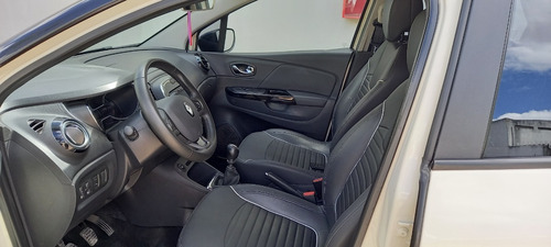 Imagen 14 de 16 de Renault Captur 2.0 Intense 2018