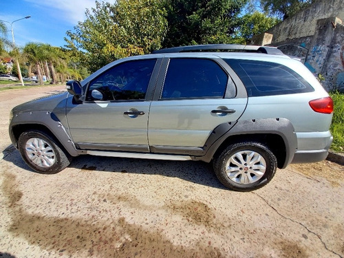 Fiat Palio 1.6 Adventure Locker