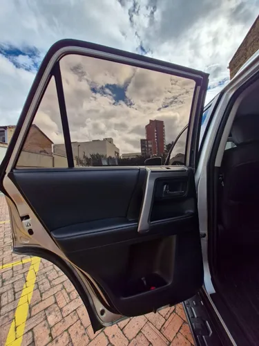 Toyota 4Runner 4.0 Sr5