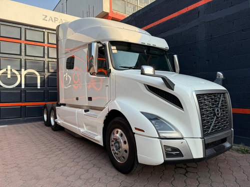 Tractocamión Seminuevo Volvo Vnl Mod. 2020