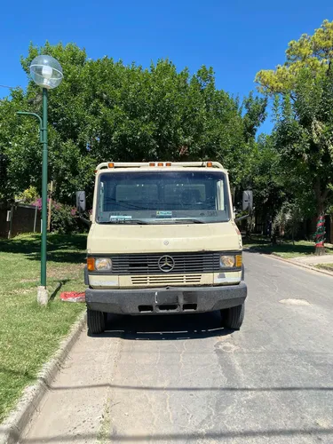 Mercedes Benz 710