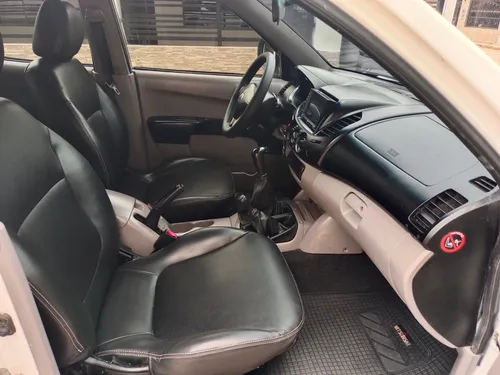 Mitsubishi L200 SPORTERO 2.5 Basica