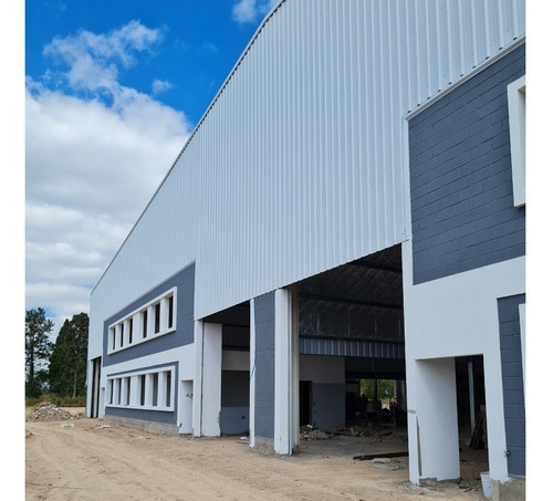 Imagen 3 de 23 de Nave Industrial 2000 M2 A Estrenar