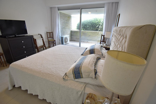 Imagen 15 de 20 de Vende Playa Brava Frente Al Mar 3 Suites 4 Baños