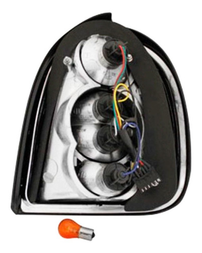 Imagem 3 de 3 de Lanterna Corsa Hatch Wind 1994 A 2003 Black Sonar