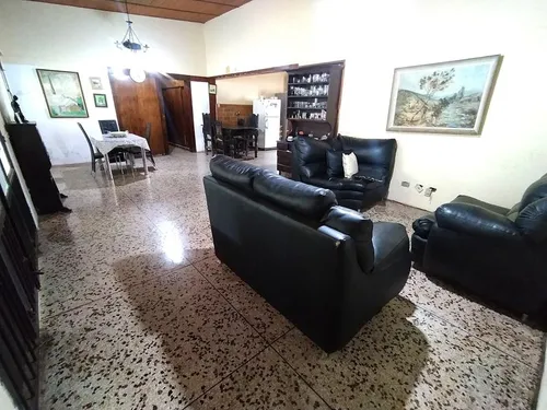 Quinta Barrio Sucre Para Acondicionar