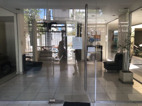 Imagen 2 de 12 de Departamento En Venta En Caseros