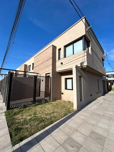 Dúplex En Venta En Trenque Lauquen