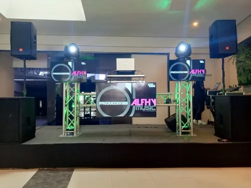 Alquiler Miniteca, Sonido, Luces Negras Uv Neon, Karaoke, Dj