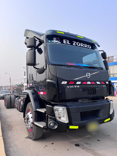 Volvo Vm 330 6x2r