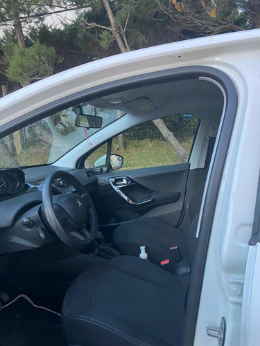 Peugeot 208 2016 1.0 Access 5p