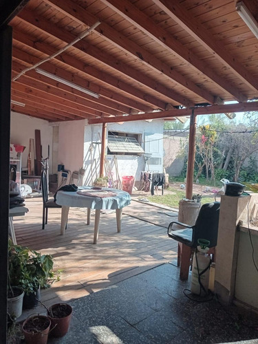 Venta Casa Ciudad De La Rioja. 3 Dor, 2 Baños Barrio Mis Montañas