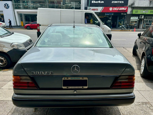 Mercedes-Benz 300 3.0 Ce