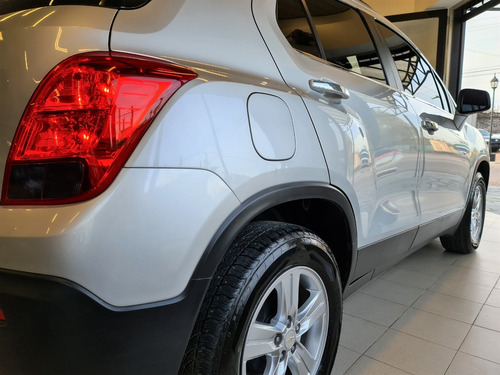 Imagen 8 de 15 de Chevrolet Tracker 1.8 Ltz Mt