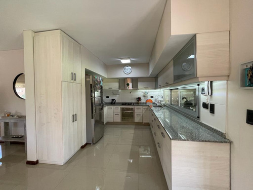 Casa A La Venta - Hurlingham- Complejo Las Fincas