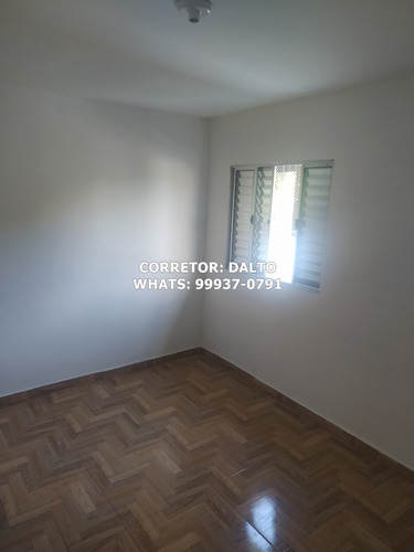 Imagem 9 de 12 de Casa Com 2 Quartos E 1 Banheiro Para Alugar, 50 M²