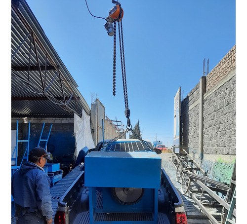 Máquina Para Hacer Block, Bovedilla Y Adoquín Marca Ckuane
