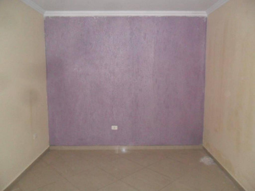 Sobrado À Venda, 2 Quartos, 2 Vagas, Cidade Kemel - Itaquaquecetuba/sp - 615