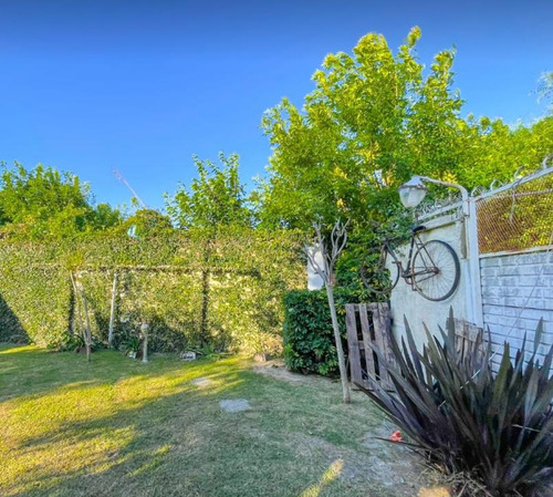Casa En Venta - 3 Dormitorios 2 Baños - Local - 4662mts2 - Ensenada