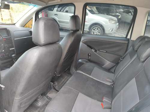 Fiat Idea 1.4 Attractive Flex 5p