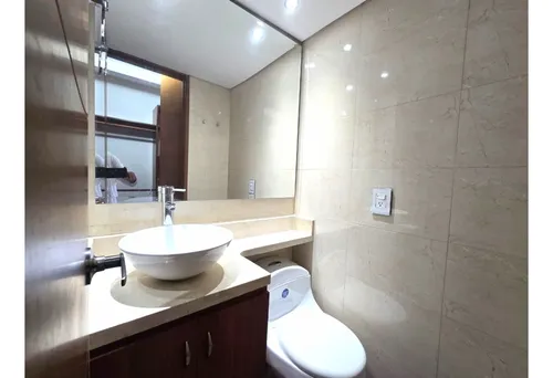 Apartamento En Arriendo En El Poblado, Cómodo Y Bien Ubicado