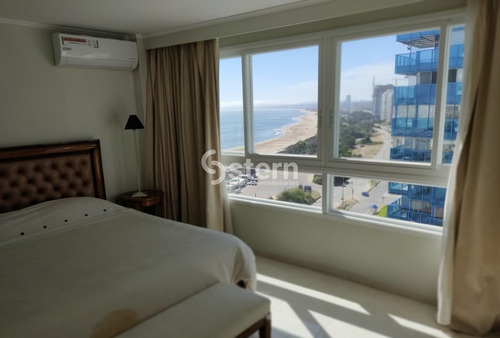 Imagen 13 de 30 de Venta Apartamento 3 Dormitorio Y Dependencia, Playa Mansa, Punta Del Este